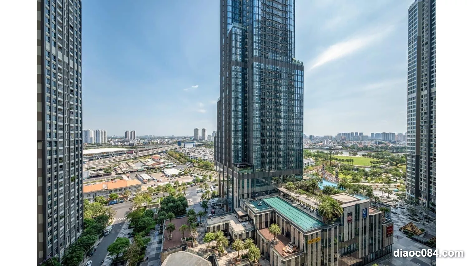 Cho Thuê Căn Hộ Vinhomes Central Park 2PN &#8211; View Landmark 81, Giá Tốt