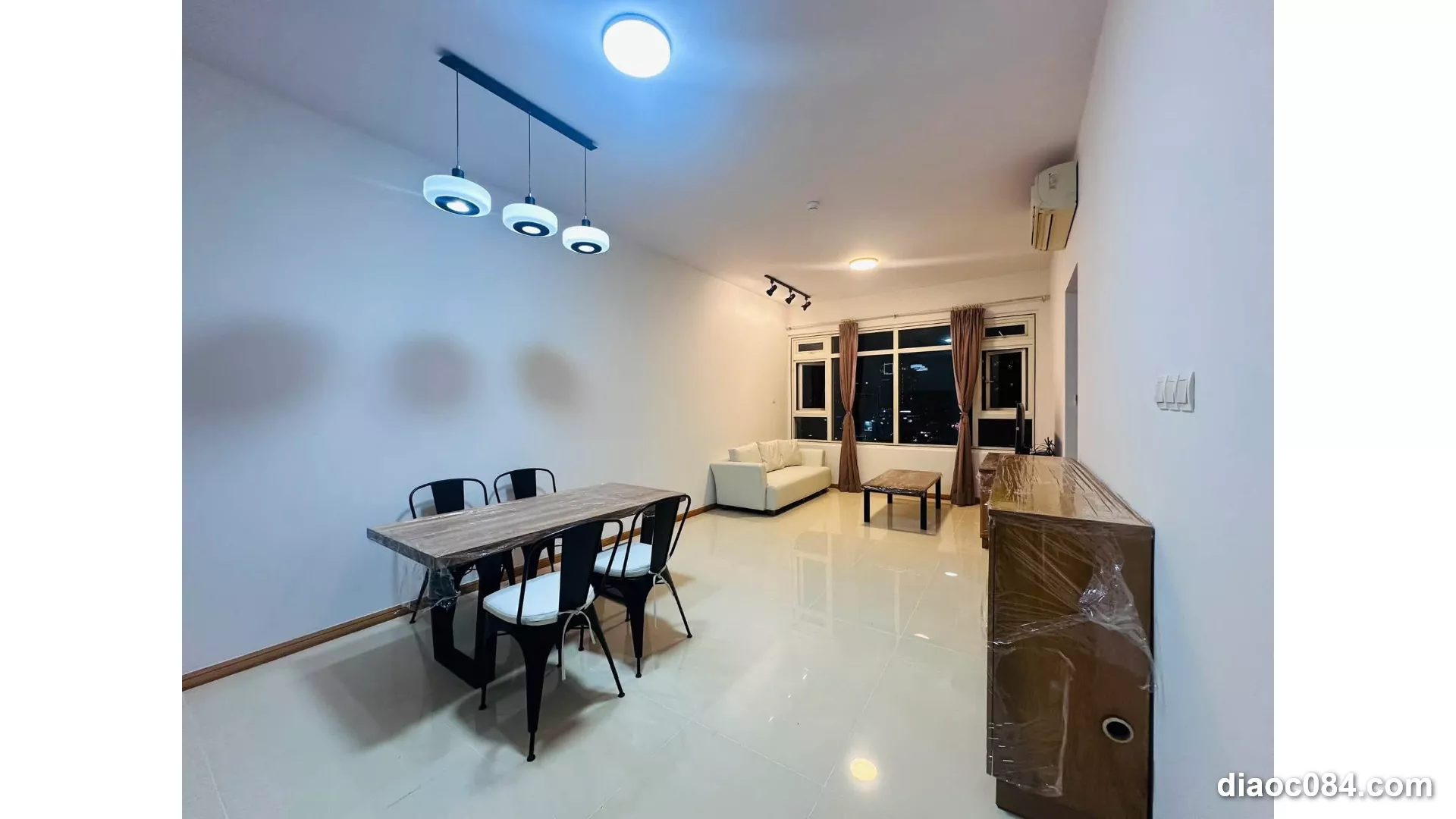 Cho Thuê Căn Hộ Saigon Pearl Bình Thạnh 2PN Full Nội Thất View Đẹp