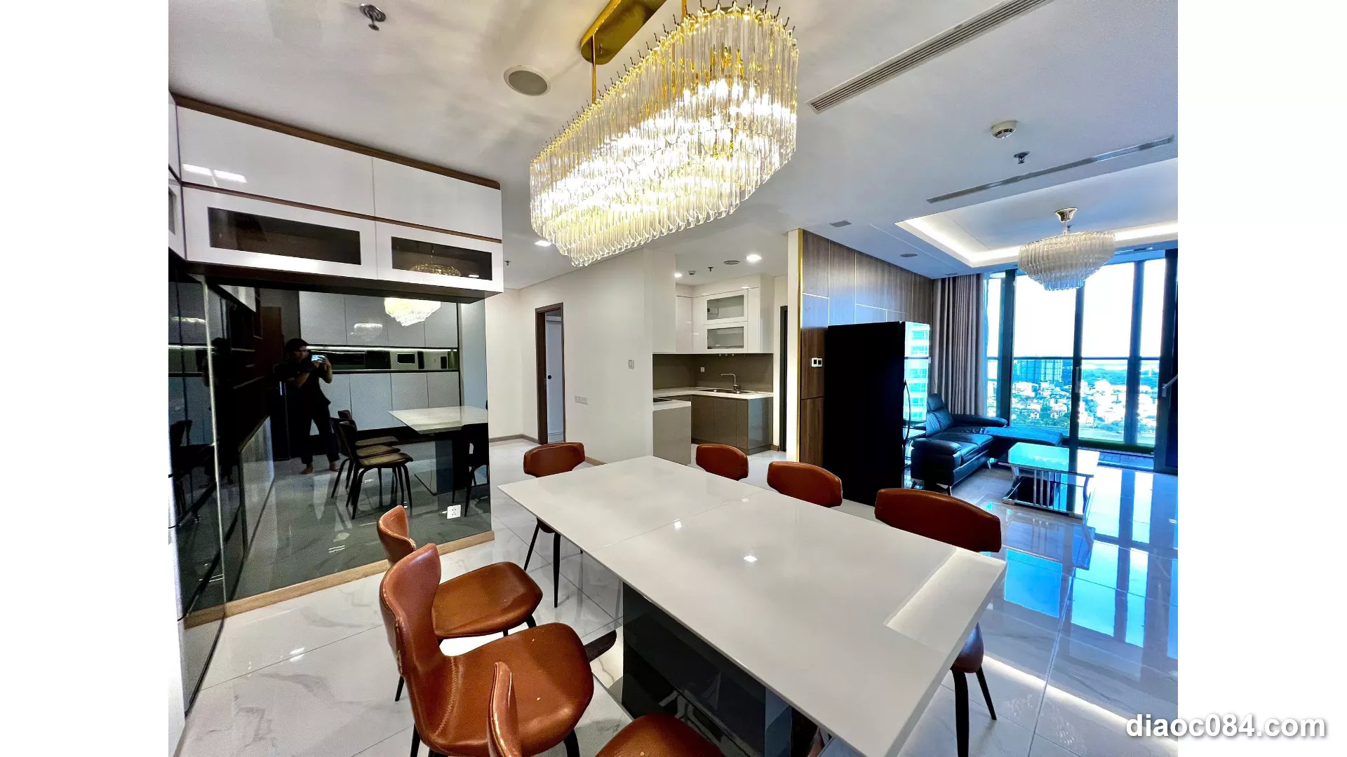 Cho Thuê Căn Hộ Góc Vinhomes Central Park Quận Bình Thạnh 172m² 4PN