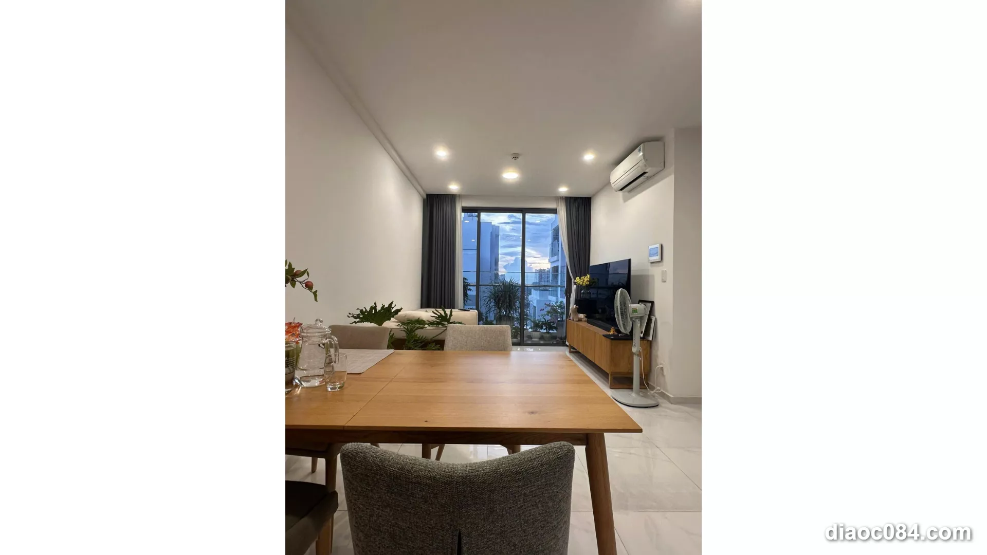 Bán Căn Hộ D’Lusso Emerald Quận 2 &#8211; Full Nội Thất, Tầng Cao View Hồ Bơi