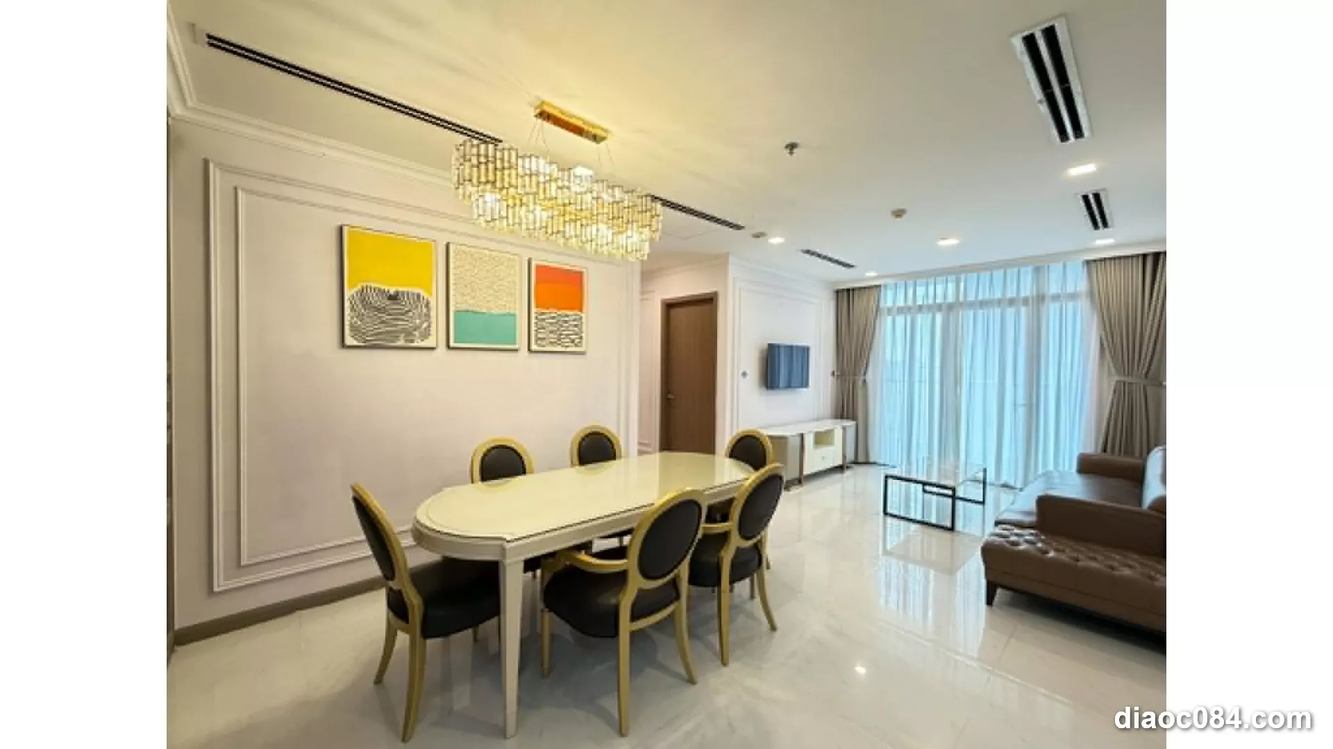 Cho thuê căn hộ góc Vinhomes Central Park tầng cao, full nội thất, view đẹp