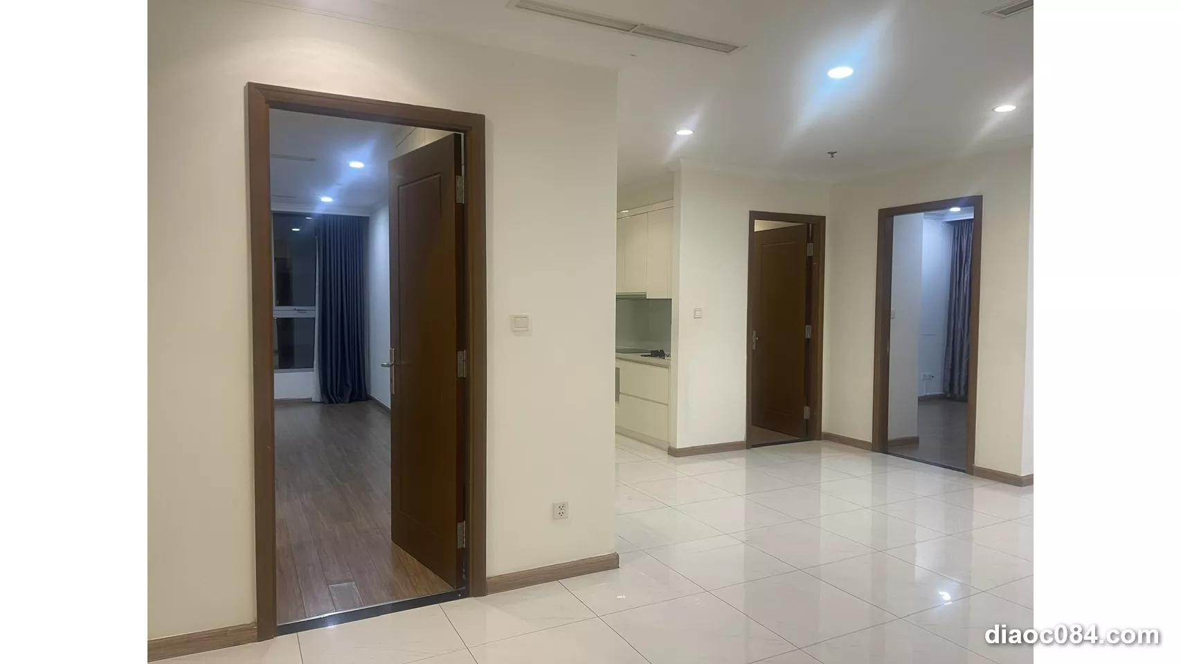 Cho Thuê Căn Góc 3PN 2 View Đẹp VinHomes Central Park Quận Bình Thạnh