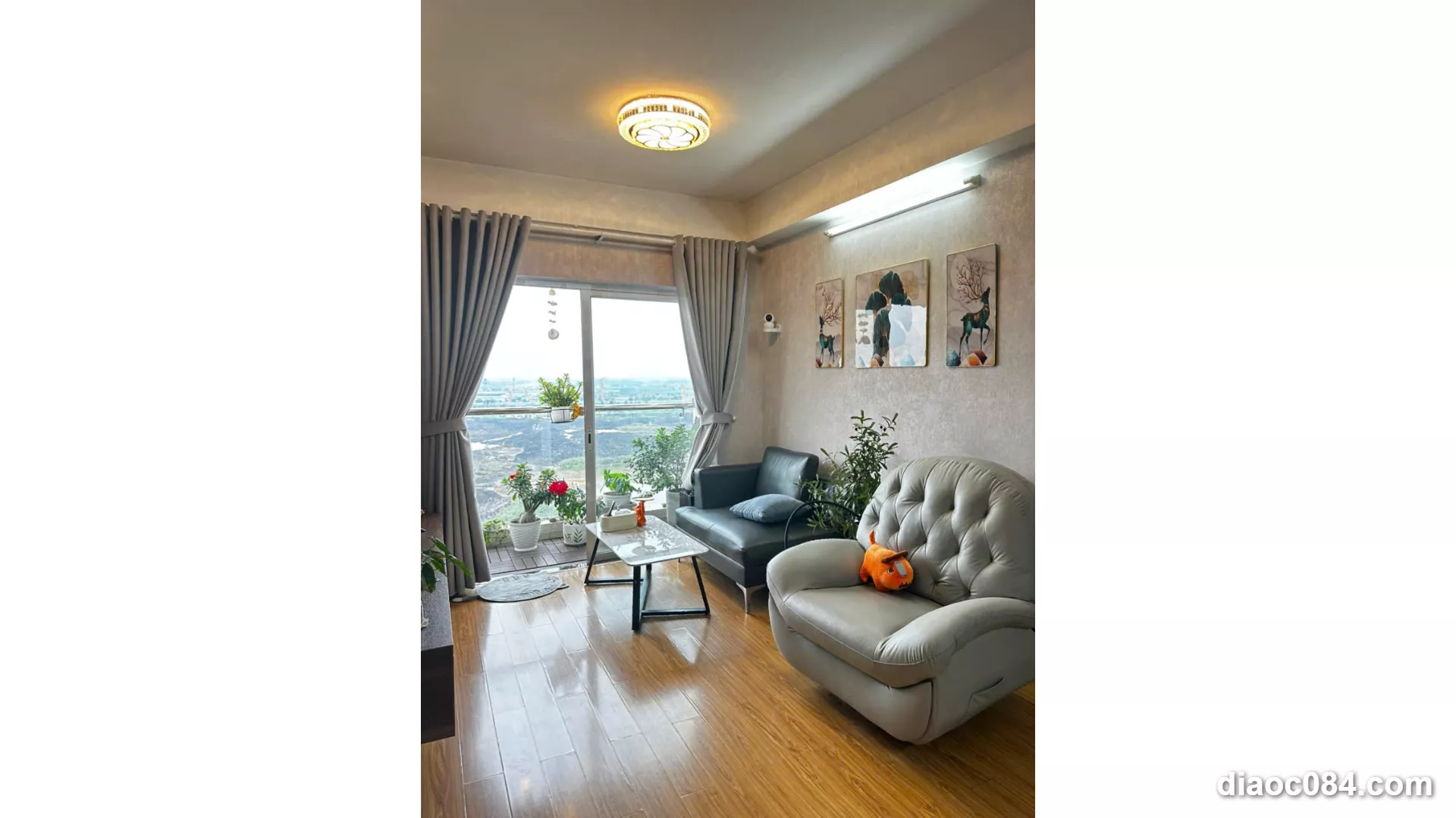 Bán căn hộ góc tầng trung Flora Anh Đào view Global City siêu thoáng, full nội thất