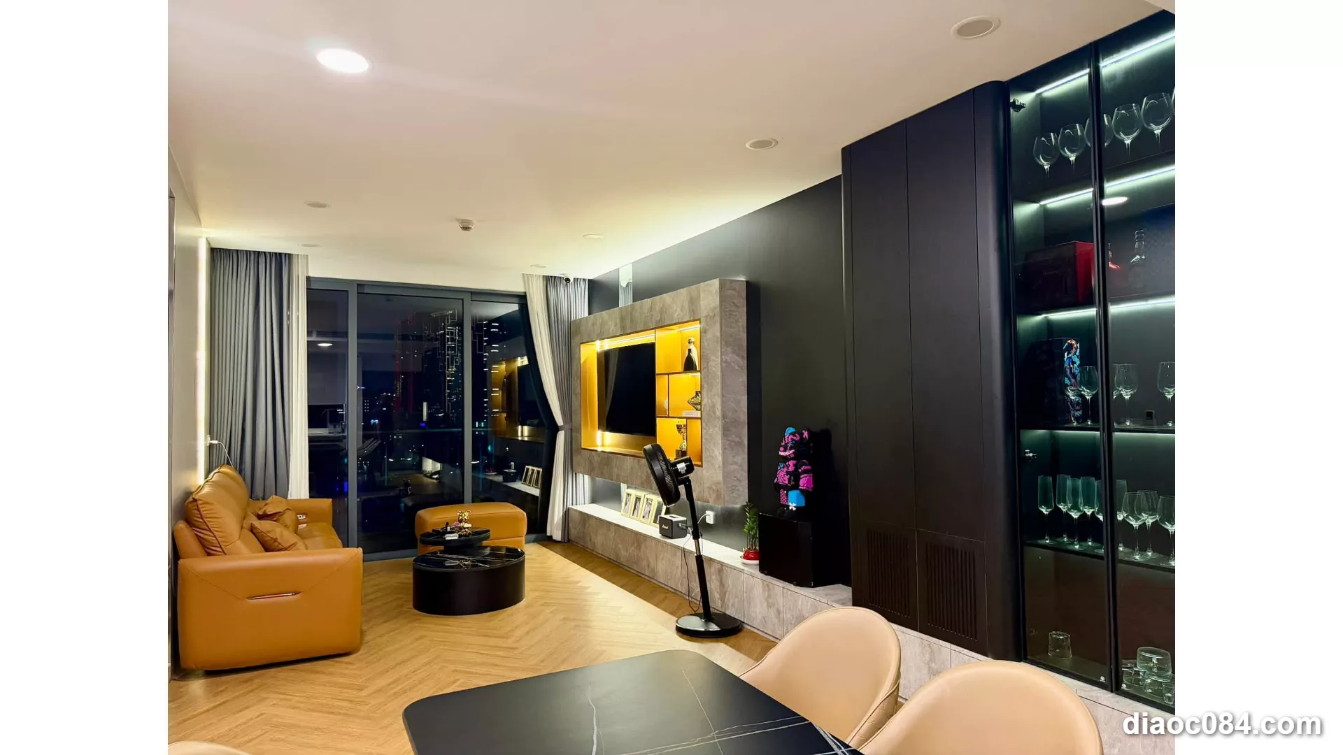 Cho Thuê Căn Hộ Sunwah Pearl 3PN Full Nội Thất, View Sông Hồ Bơi Vinhomes