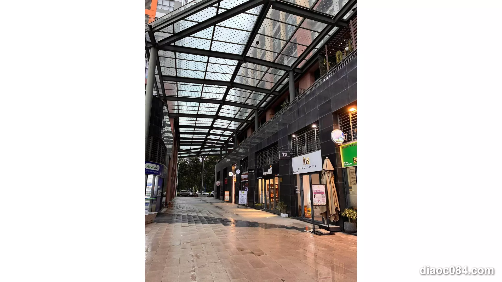 Bán Shophouse The Sun Avenue Q2 – Tháp Trung Tâm, Hợp Đồng Thuê 22tr/Tháng